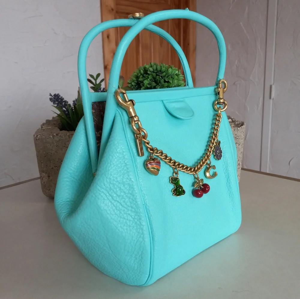 Lou Taylor 1970's, Vintage Frame Style, Top Clip Bag